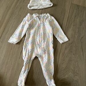 Tres Beau et Belle Floral Footie with matching hat